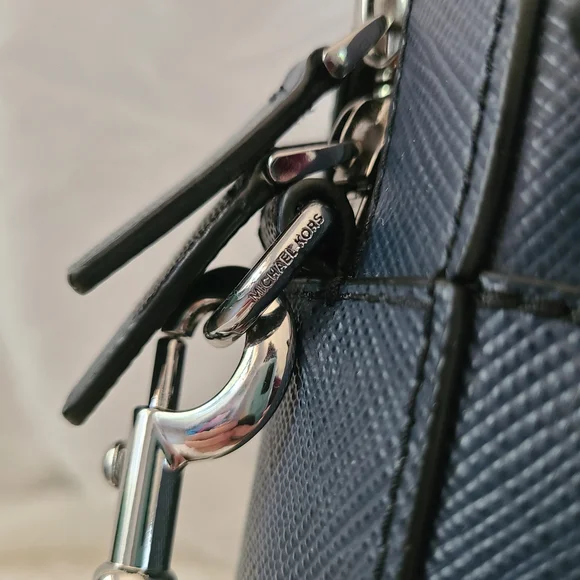 UNISEX Michael Kors Men’s Cooper Briefcase/Laptop Bag in Navy Saffiano Leather - Picture 3 of 11